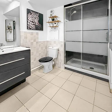 Apartment Le Prestige Terrasse-cocon Familial Cosy, Billard & Jacuzzi Avec Vue Sur Paris