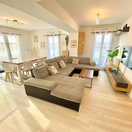 Le Prestige Terrasse-cocon Familial Cosy, Billard & Jacuzzi Avec Vue Sur Paris * Le Blanc-Mesnil