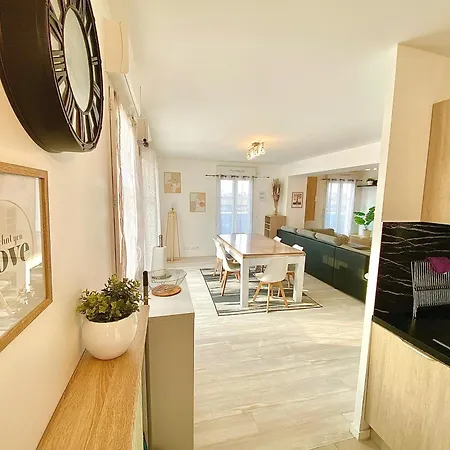 Jacuzzi & Terrasse Vue Paris - Billard - Parking דירה לה בלאן מניל