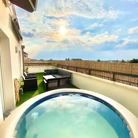 Le Prestige Terrasse-cocon Familial Cosy, Billard & Jacuzzi Avec Vue Sur Paris *