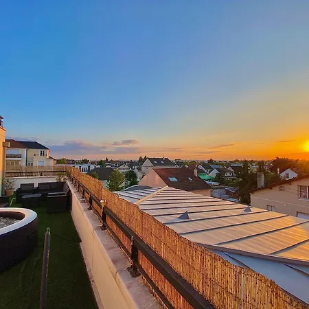Le Prestige Terrasse-cocon Familial Cosy, Billard & Jacuzzi Avec Vue Sur Paris *